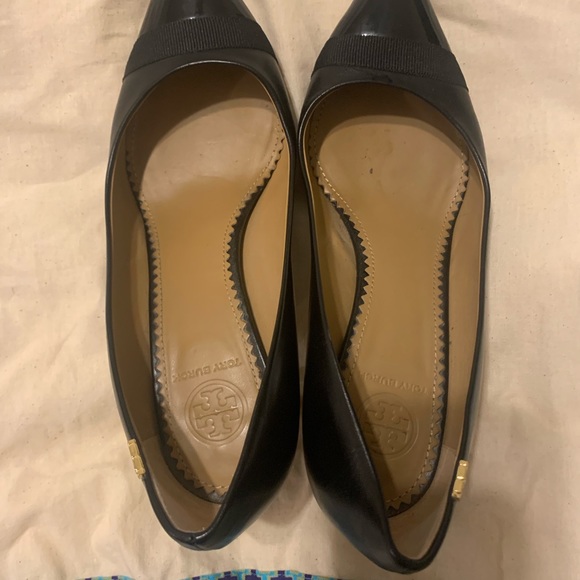 Tory Burch Penelope 65mm cap-toe pump - Picture 2 of 6